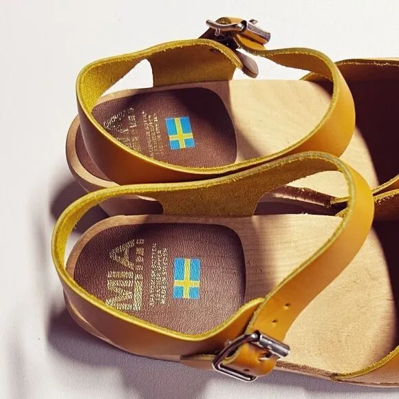 Free People MIA Sofia Clogs Mustard Italian Leather Mary Jane Shoes Sz 40/US 9.5