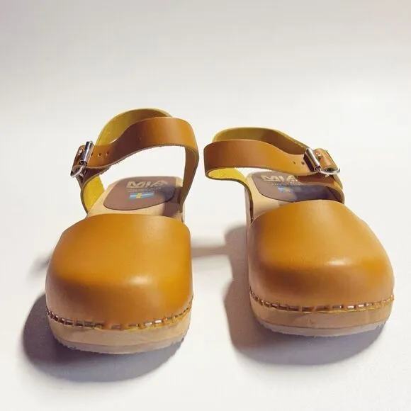 Free People MIA Sofia Clogs Mustard Italian Leather Mary Jane Shoes Sz 40/US 9.5