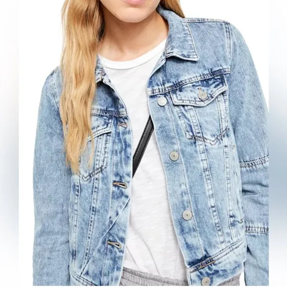 Free People NWOT Rumors Denim jacket indigo blue sz small 18” p2p