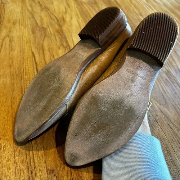 Free People Women’s Royale D’orsay Pointed Toe Tan Leather Distressed Flat Shoes