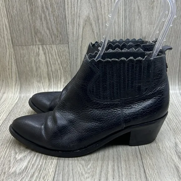 GABRIELLA BLACK WESTERN CHELSEA ANKLE BOOTIES