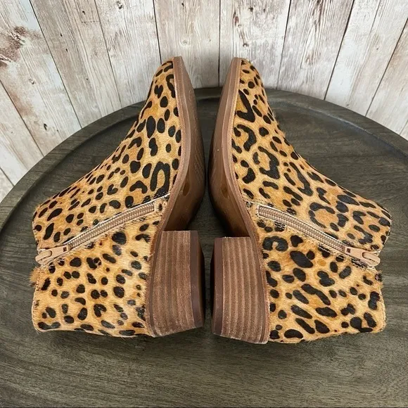 Gianni Bini (Tinslea) Animal Print Ankle Boot Size 6.5 Women
