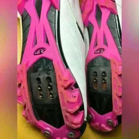 Giro Manta Cycling Shoes EU 42 US 9.75
