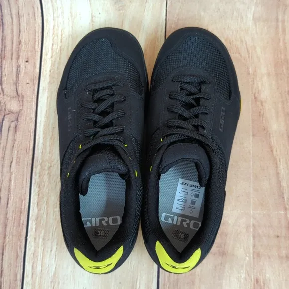 Giro Petra VR MTB Cycling Shoes Womens Size 5 Black-Wild Lime Green