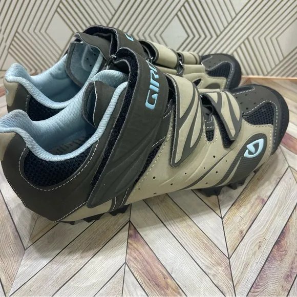 Giro Reva Womens Size 5 Khaki Brown Tan Blue Mountain Cycling Shoes SB2