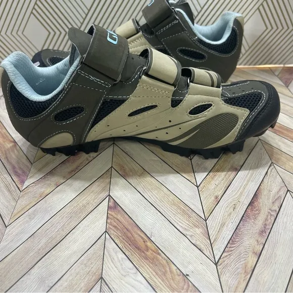 Giro Reva Womens Size 5 Khaki Brown Tan Blue Mountain Cycling Shoes SB2