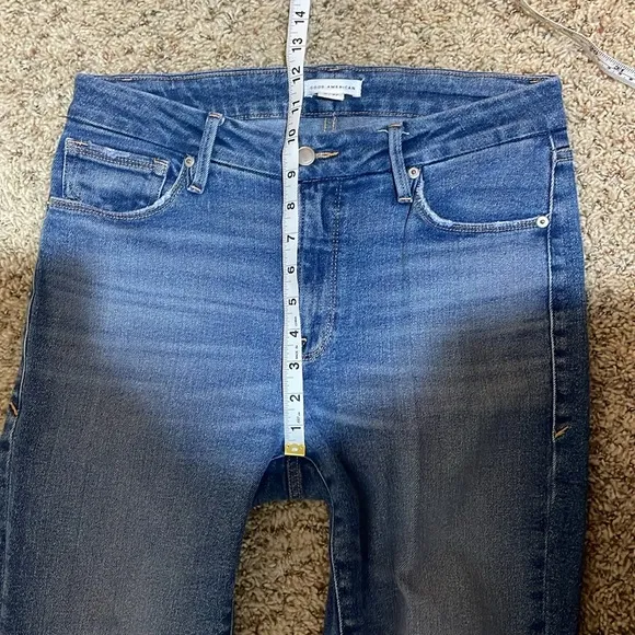 Good American Good Legs Cigarette Frayed Raw Hem Denim Jeans Blue 842 Size 4/27