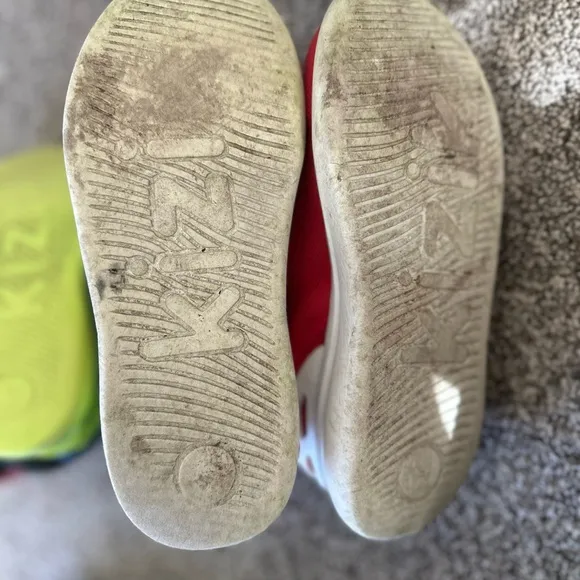 Gray, Red and Blue Kizik shoes kids size 3