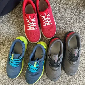 Gray, Red and Blue Kizik shoes kids size 3