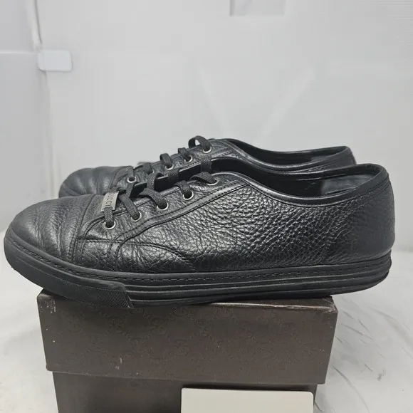 Gucci Camelot Nappa Moorea Men's Size 9 Black Pebbled Leather Low Top Sneakers