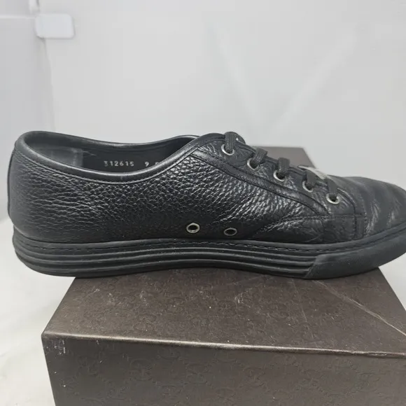 Gucci Camelot Nappa Moorea Men's Size 9 Black Pebbled Leather Low Top Sneakers