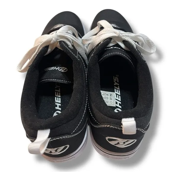 Heelys Men's Pro 20 Canvas Skate Shoes Size 11 Black and White