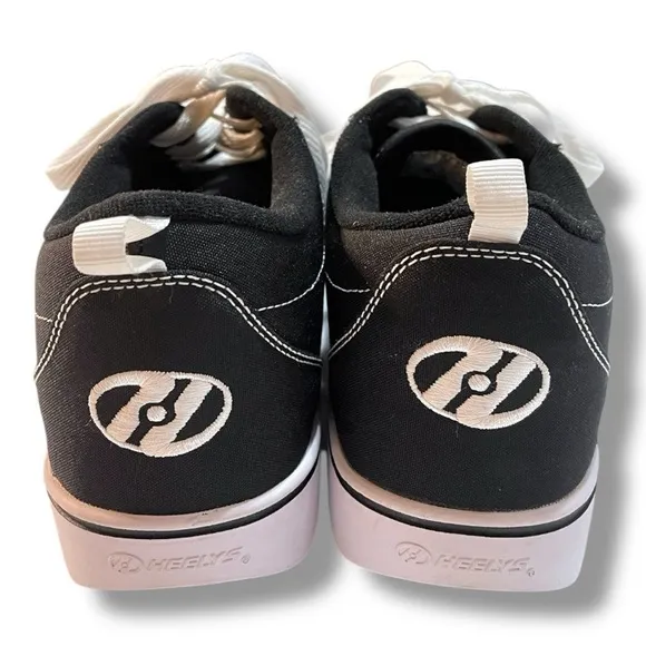 Heelys Men's Pro 20 Canvas Skate Shoes Size 11 Black and White