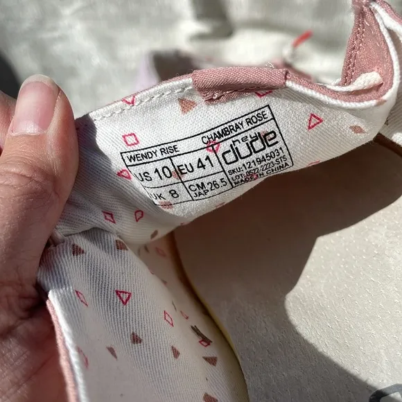 Hey Dude Wendy Rise Chambray Rose Candy Tie Dye Ladies Sz US 10/EU 41
