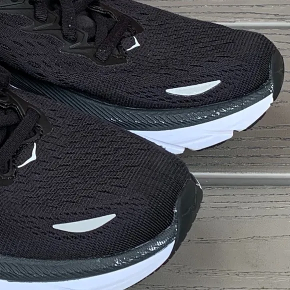 Hoka Clifton 8 Running Shoe