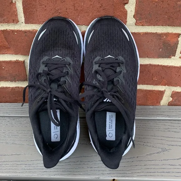 Hoka Clifton 8 Running Shoe