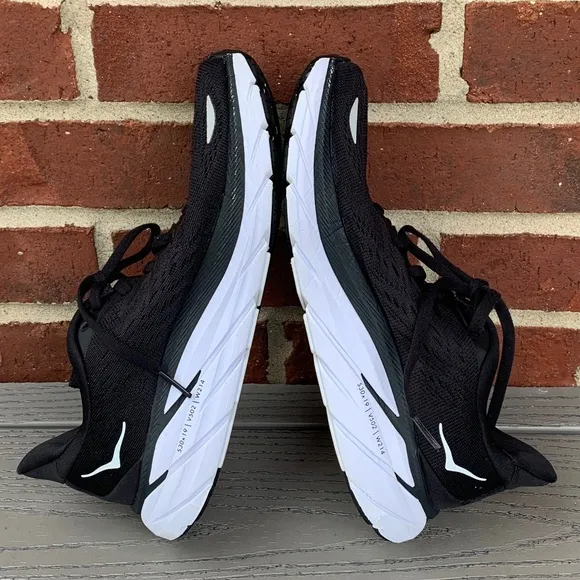 Hoka Clifton 8 Running Shoe