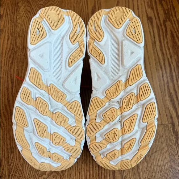 Hoka Clifton 9 Sneakers Kids Size 6