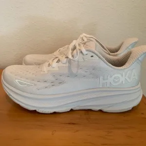 HOKA Clifton 9 Women's White Running Shoes