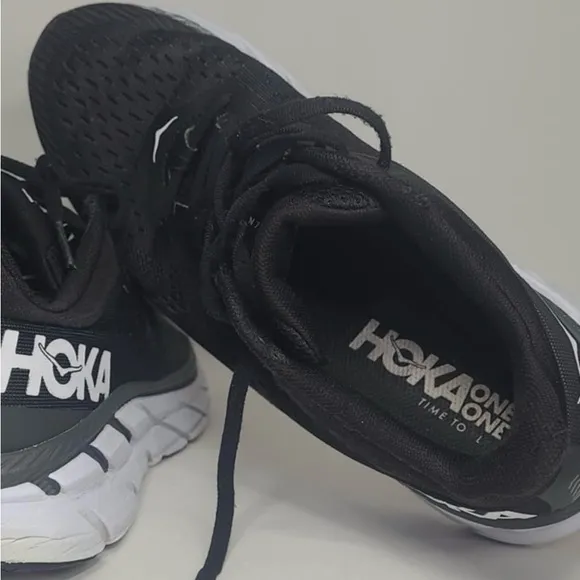 HOKA Clifton Women’s Black Running Shoes 10