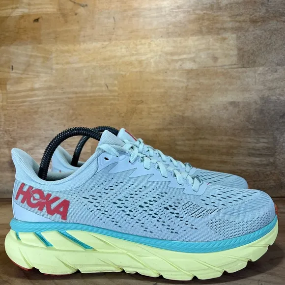 Hoka One One Clifton 7 Womens Size 8.5 Wide Running Shoes Morning Mist Hot Coral
