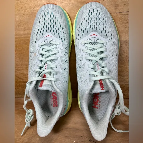 Hoka One One Clifton 7 Womens Size 8.5 Wide Running Shoes Morning Mist Hot Coral