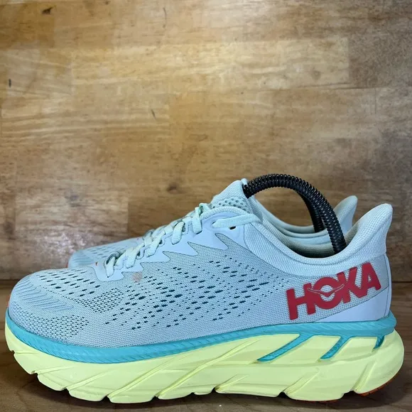 Hoka One One Clifton 7 Womens Size 8.5 Wide Running Shoes Morning Mist Hot Coral