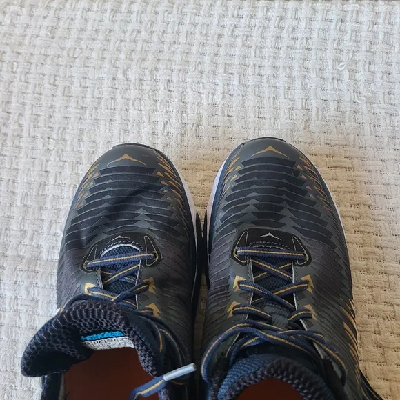Hoka One One MARAHI Black Gold Ultra Marathon Running Shoes Men's Size 10.5