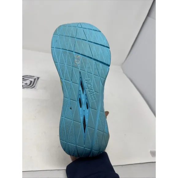 Hoka One One Men's ProFly X Iron Man Size 8.5 Excellent Condition Blue White