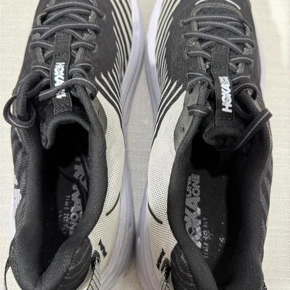 Hoka One One Rincon Mens Black White Sneakers Shoes Size 11.5