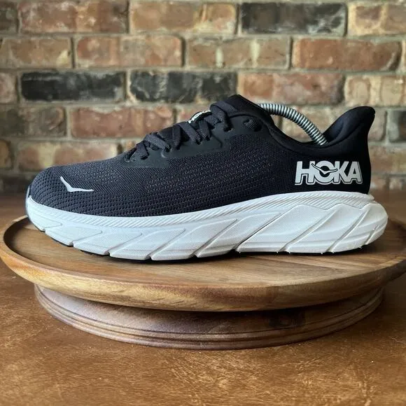 Hoka One One Womens Arahi 7 1147890 BWHT Black Running Shoes Sneakers Size 7B