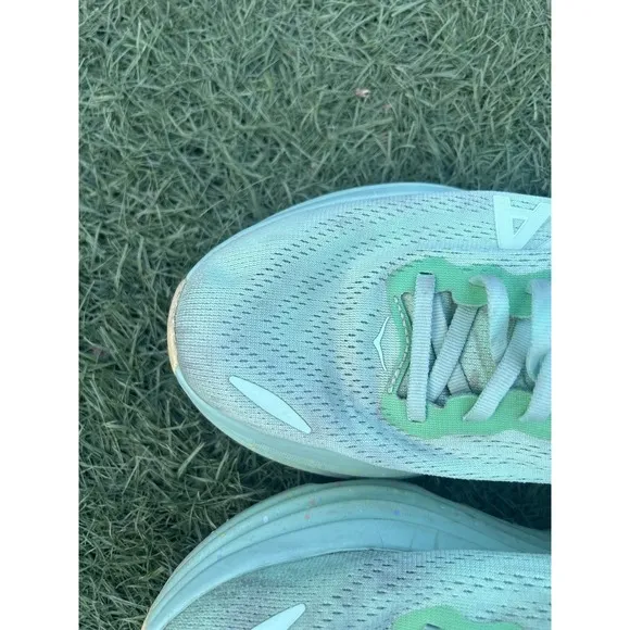 Hoka One One Women's BONDI 8 Lime Glow Lemonade 1127952 LMG Sz 9 or 9B