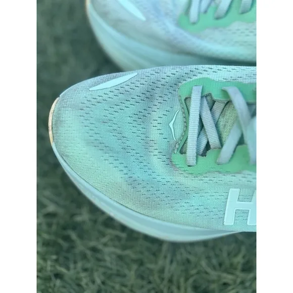 Hoka One One Women's BONDI 8 Lime Glow Lemonade 1127952 LMG Sz 9 or 9B