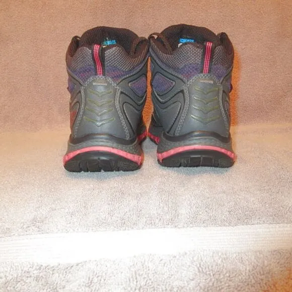 Hoka Women's Tor Tech Mid Trekking Shoes Size 9 Waterproof Ankle Boot Hiking