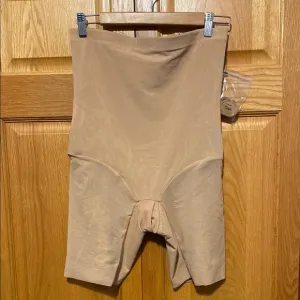 Honeylove Sand Nude SuperPower Shorts Shapewear Size XL NWOT Straps