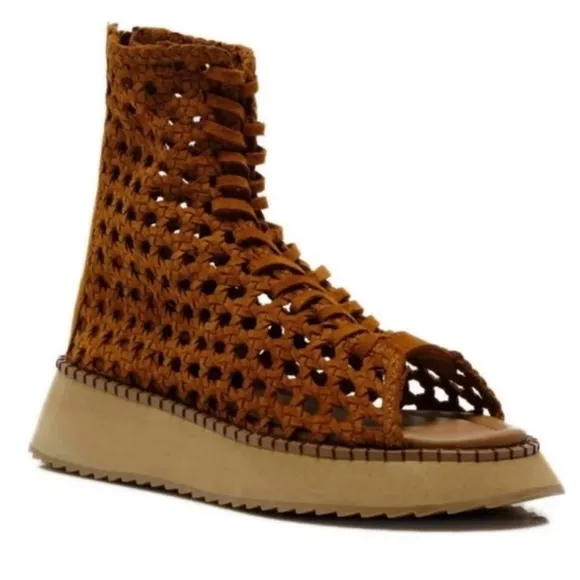 💫HP‼️💫 NIB FREE PEOPLE Luca Lace-up Sandal in Tan, Sizes 6.5 &amp; 8