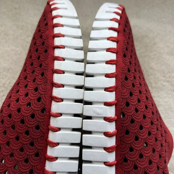 Ilse Jacobsen Tulip Red Fabric Perforated Slip On Shoes Women's EU 38 US 7.5 - 8
