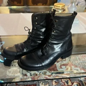 ITALIAN SAURO VINCI , in good 👍 condition size 36EU/8N  , fine leather shoes 👞
