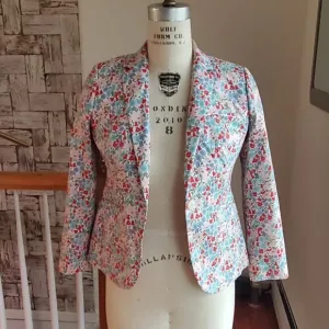 J. CREW Floral Blazer Size 6 Petite