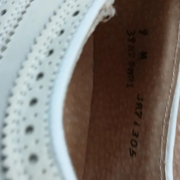 J. Crew SUPERIOR Wingtip Beige Suede Leather Mens Shoes Size 9M (FL)