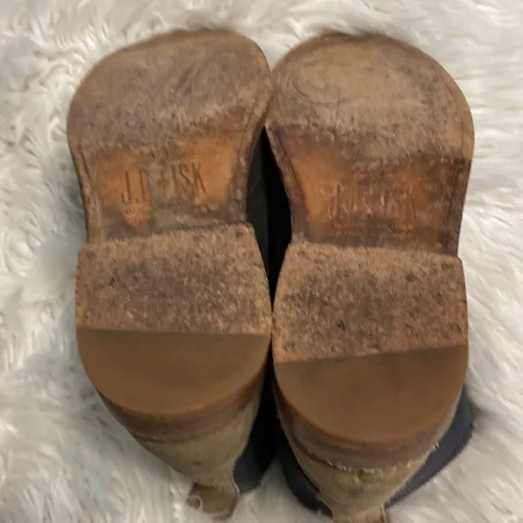 J.D.Fisk Man Shoes leather size 9.5 very good condition please see all photos