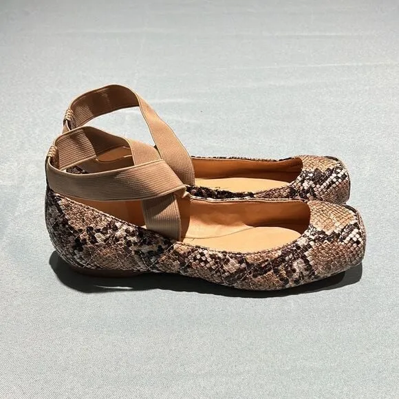 Jessica Simpson Women's Mandayss Exclusive Ballet Flat Size 7 B47