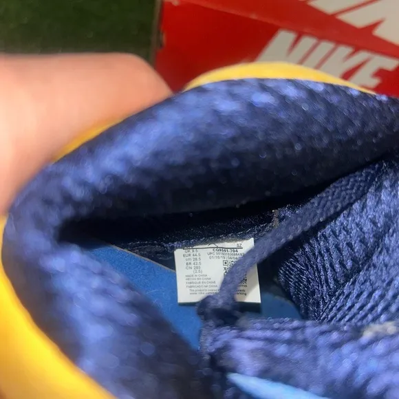 Jordan 5 retro Michigan size 9.5 doesn’t come with box