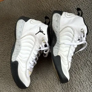 Jordan Jumpman Pro 2017 “WHITES”Black/Gray/White high top Shoes. Size 10.