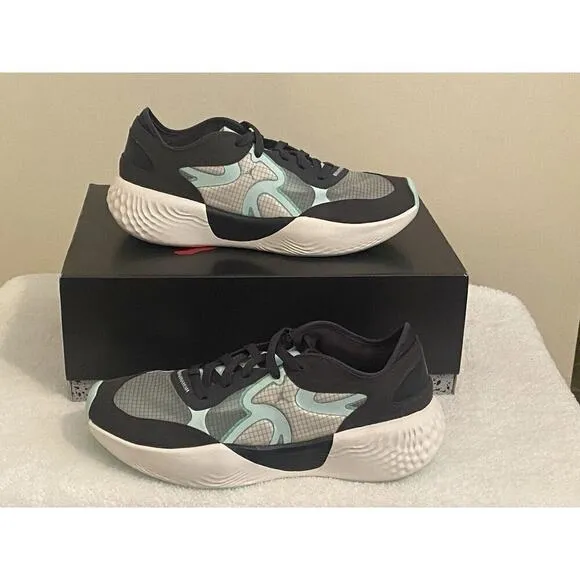 Jordan Men’s Delta 3 Low Size 10 Black/ Anthracite Mint Foam