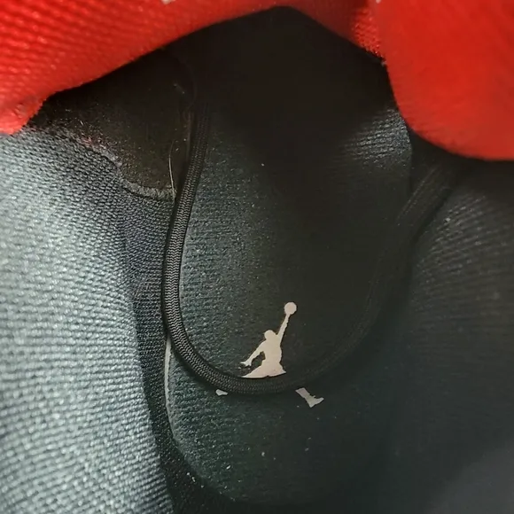 Jordan Pro Strong Bred Womens 7.5/ EU38.5/ 6Y