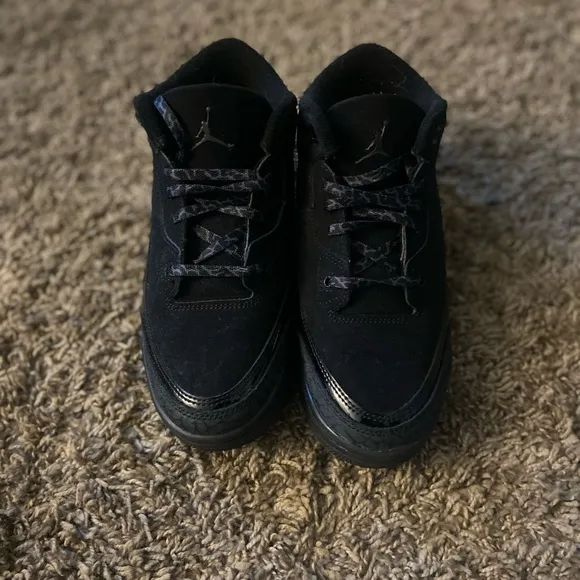 Jordan Retro 3 Black Sneakers Size 2.5