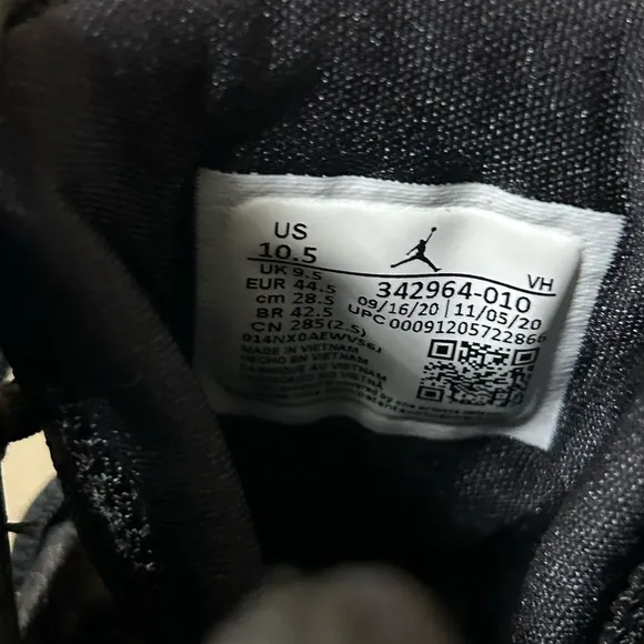 Jordan True Flight men’s BLACK/WHITE-BLACK-COOL GREY High-Top Basketball Shoes