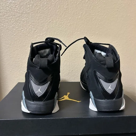 Jordan True Flight men’s BLACK/WHITE-BLACK-COOL GREY High-Top Basketball Shoes