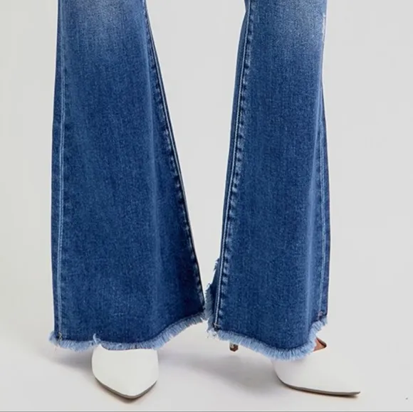 KanCan Flare High-Rise Waist Slim Fit Pants Distressed Tapered Raw Denim Jeans